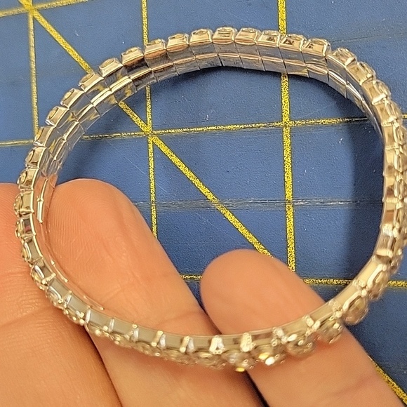 Rhinestone Stretch Bracelet 6.25" - Picture 4 of 4